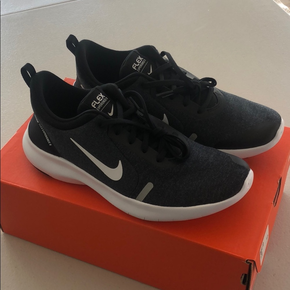 Never Worn Nike Flex Running Shoe